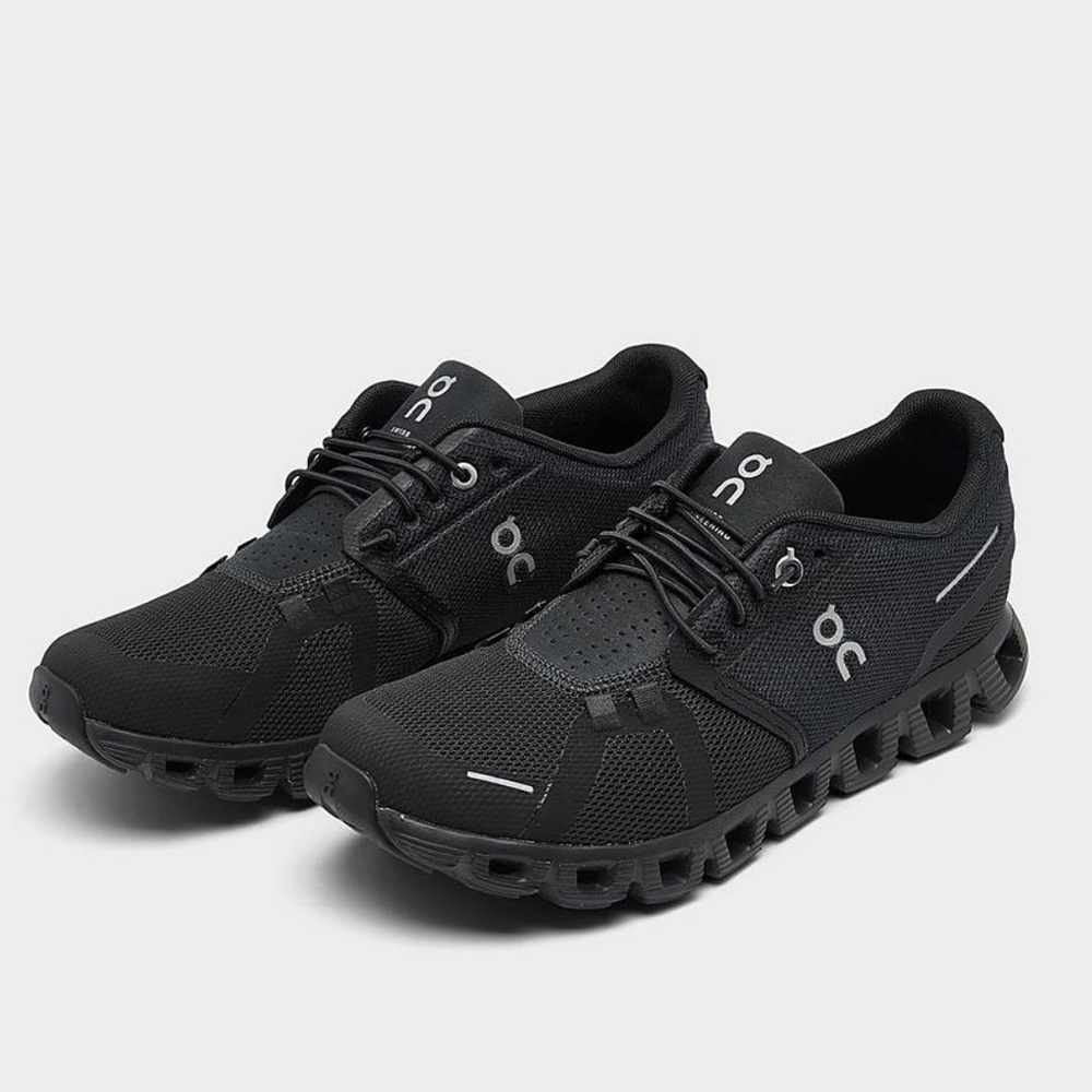 ON CLOUD 5 CLASSIC LIGHT WEIGHT RUNNING SHOES
